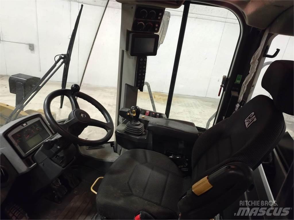 CAT 950M Utovarivači na točkove