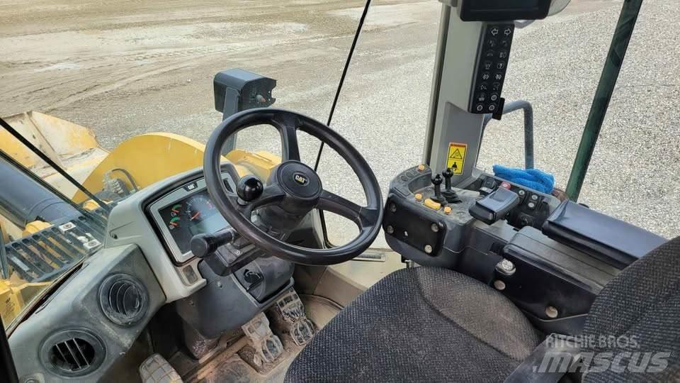 CAT 950M Utovarivači na točkove