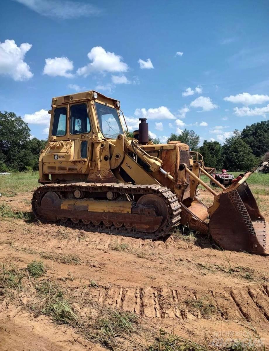 CAT 977L Buldožeri guseničari