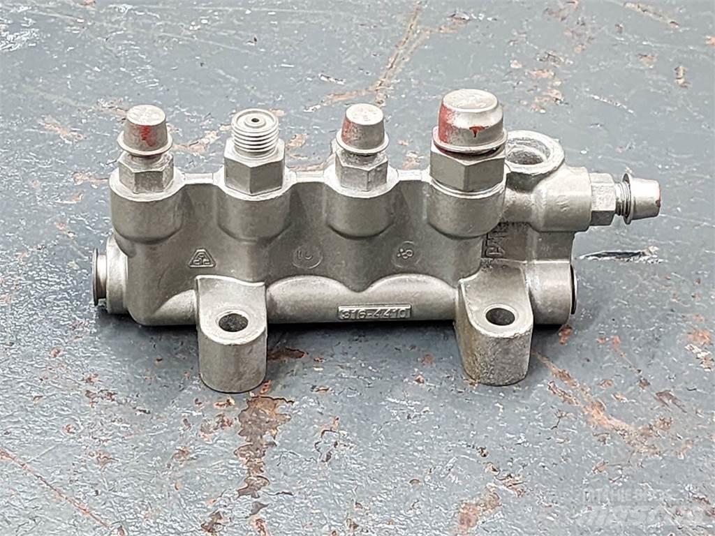 CAT C15 Ostale kargo komponente