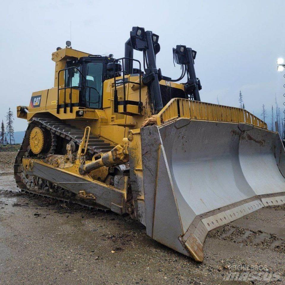 CAT D10T Buldožeri guseničari