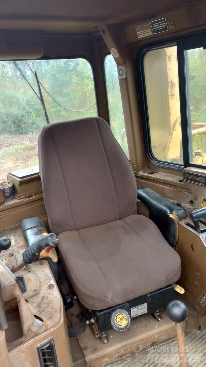 CAT D11N Buldožeri guseničari
