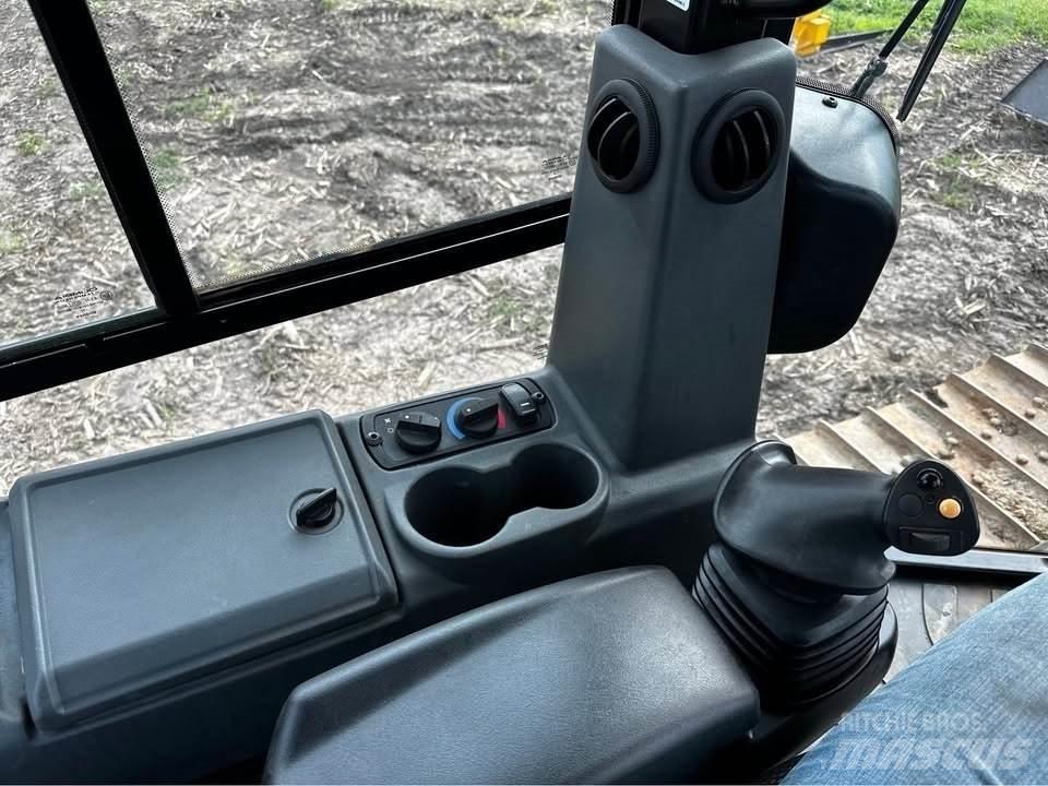 CAT D3 Buldožeri guseničari