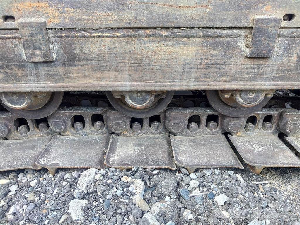 CAT D3B Buldožeri guseničari