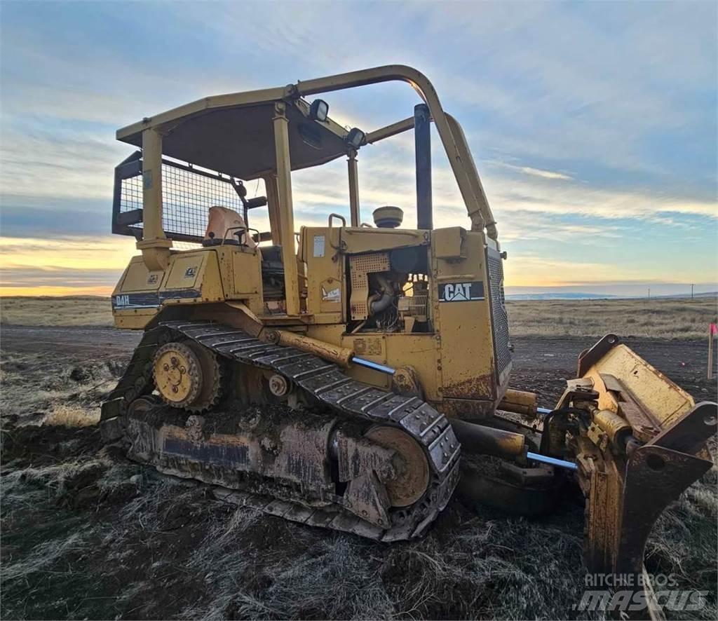 CAT D4H Buldožeri guseničari