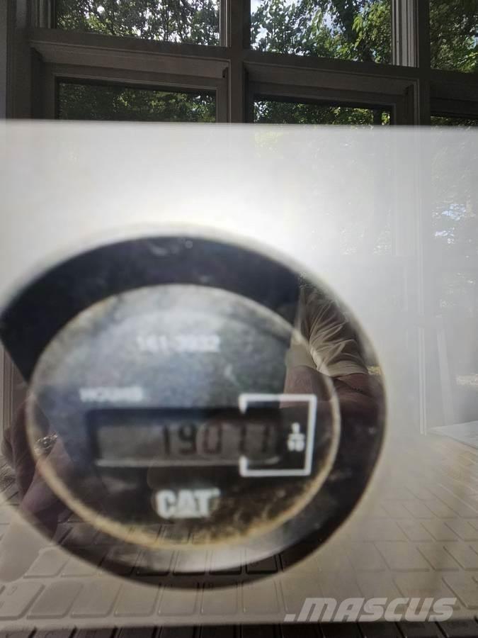 CAT D5G XL Buldožeri guseničari