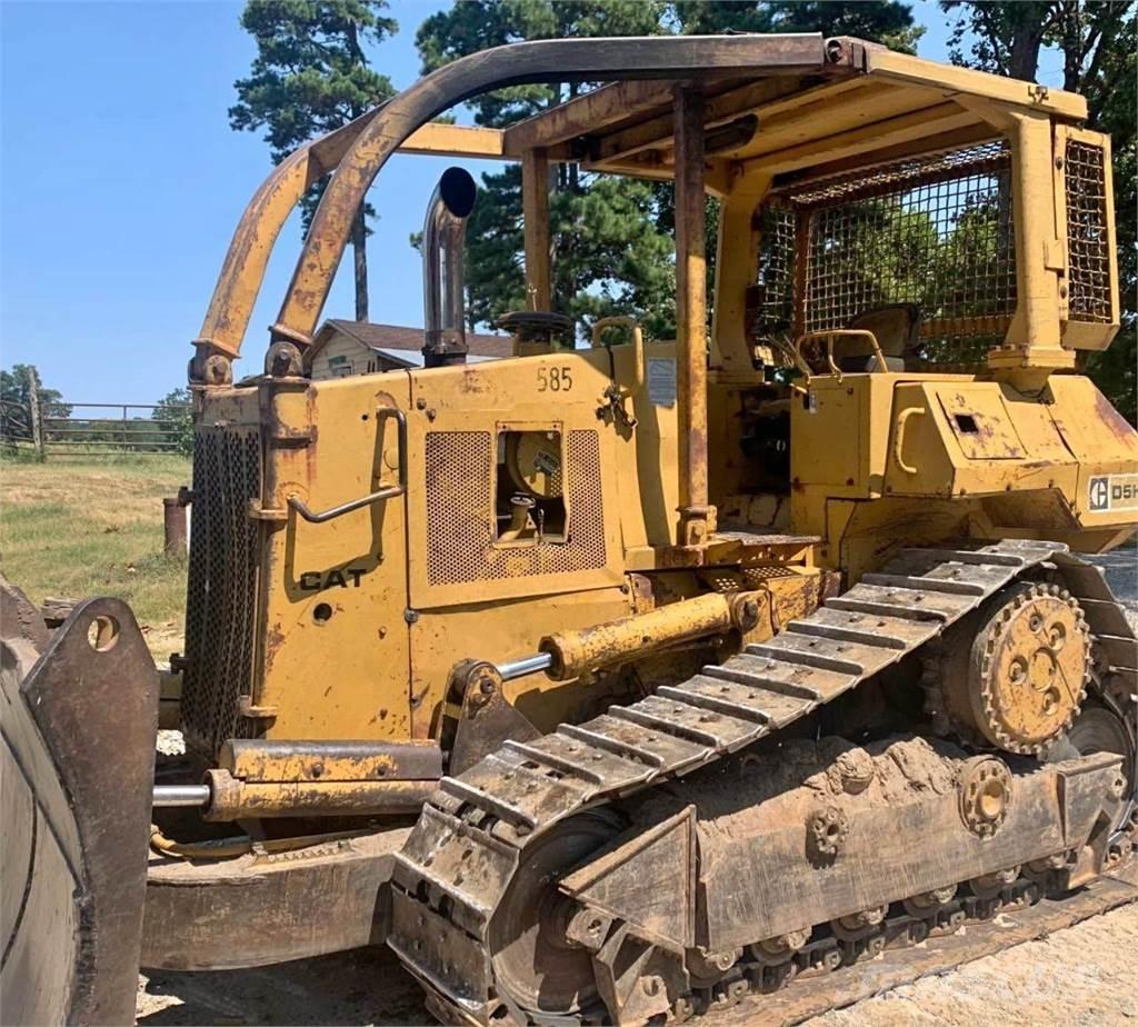 CAT D5H Buldožeri guseničari