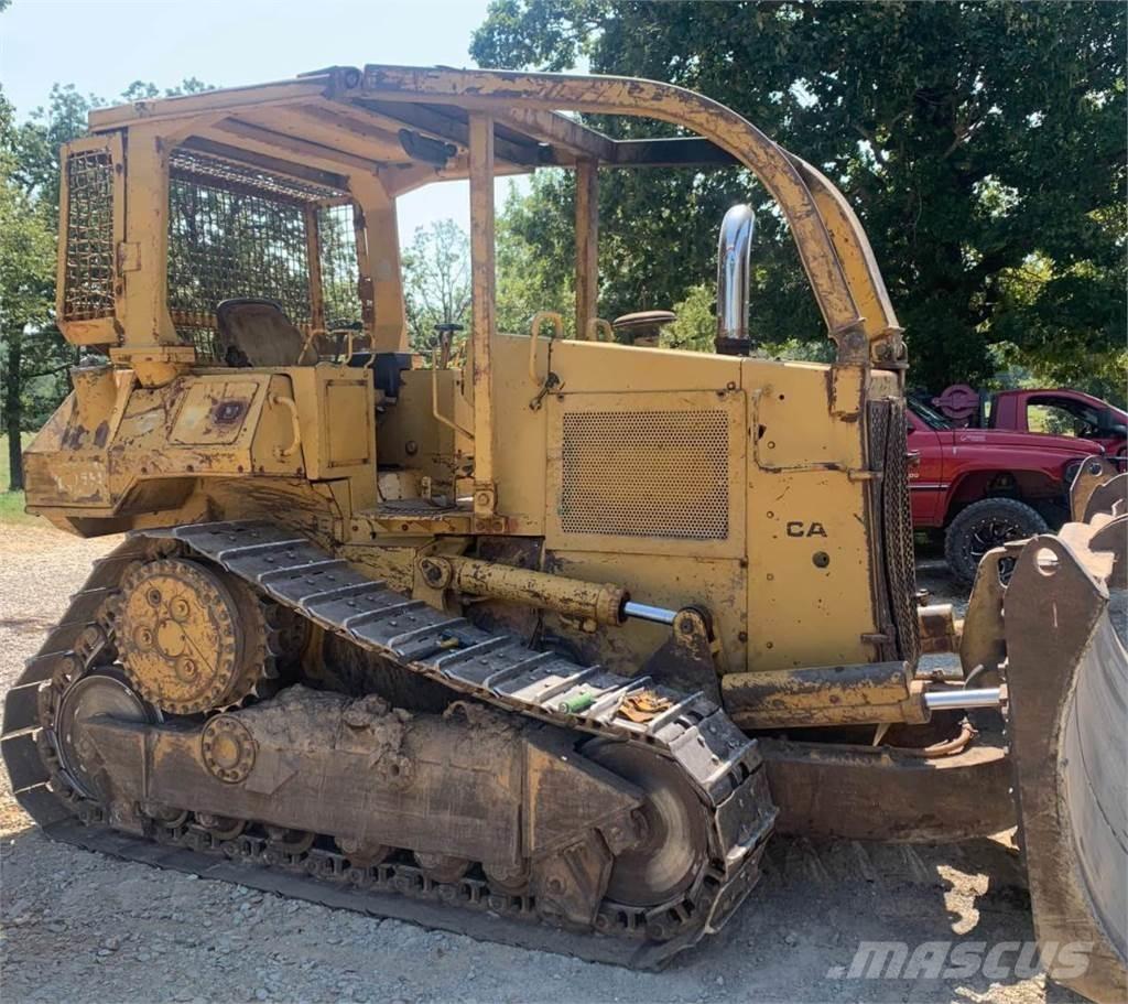 CAT D5H Buldožeri guseničari