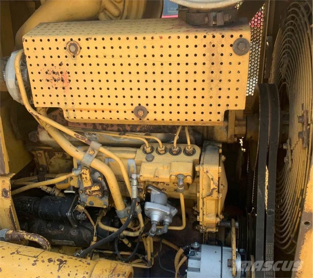 CAT D5H Buldožeri guseničari