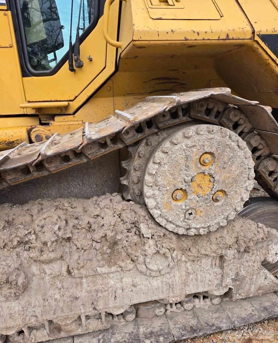 CAT D6M XL Buldožeri guseničari
