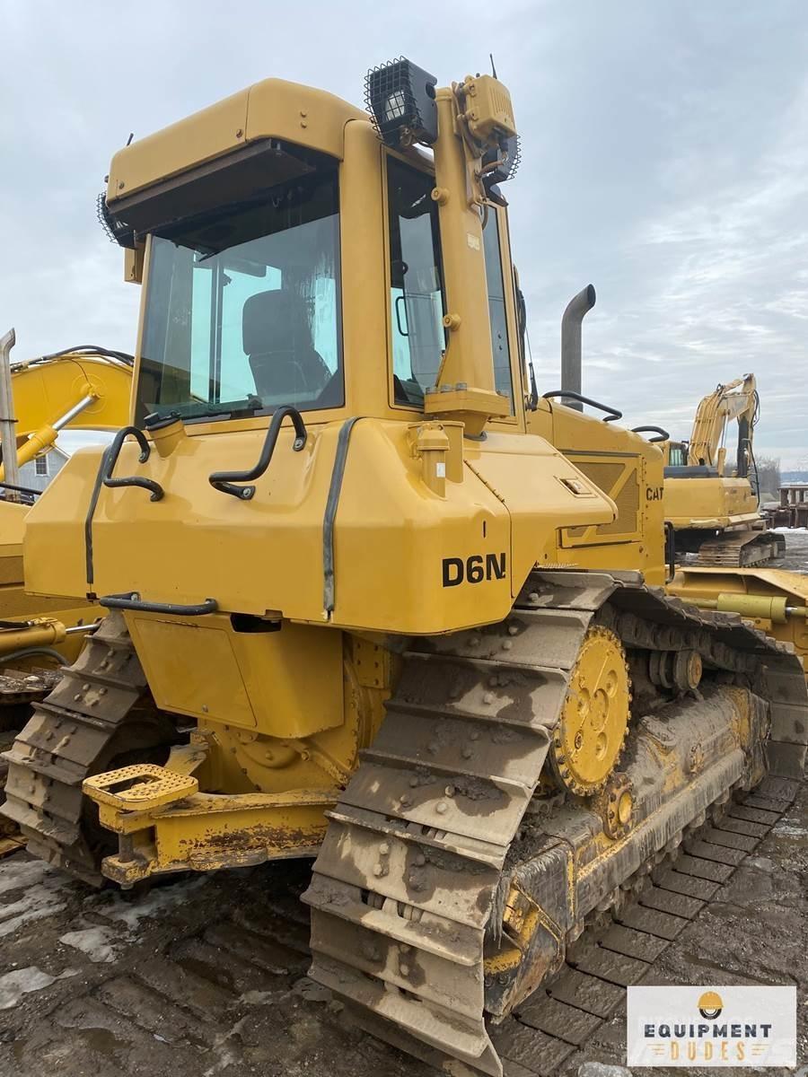 CAT D6N XL Buldožeri guseničari