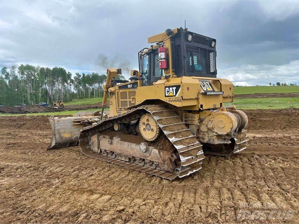 CAT D6T Buldožeri guseničari