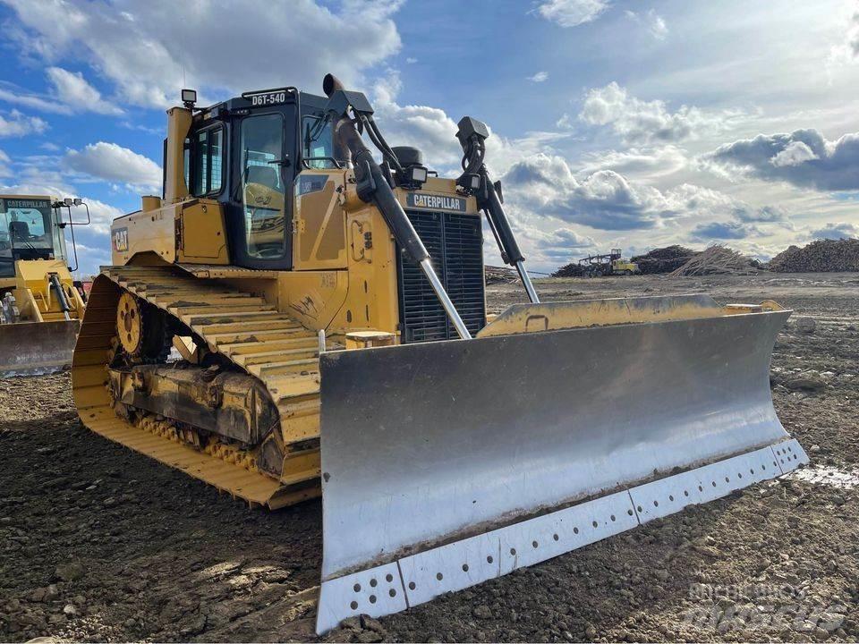 CAT D6T Buldožeri guseničari