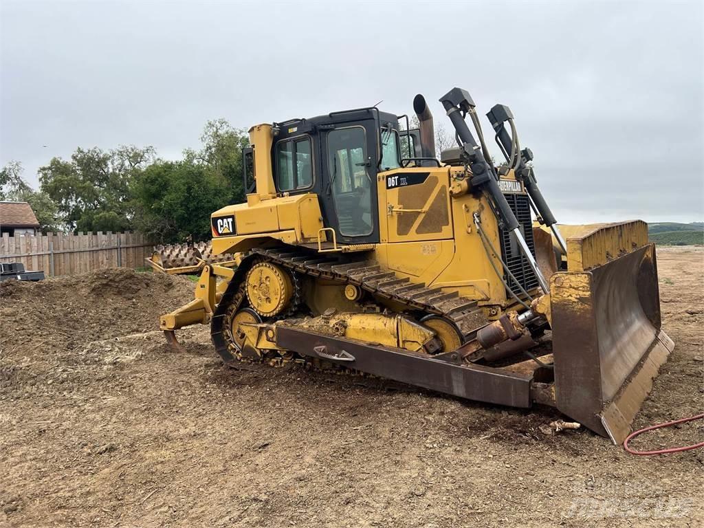 CAT D6T XL Buldožeri guseničari