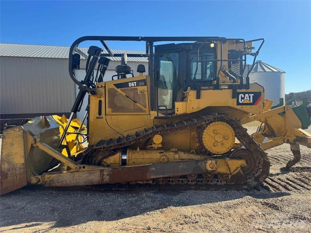 CAT D6T XW Buldožeri guseničari