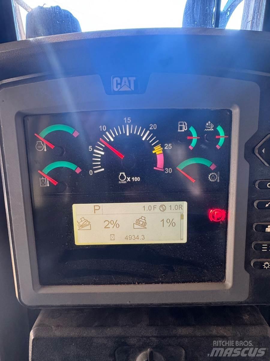 CAT D6T XW Buldožeri guseničari
