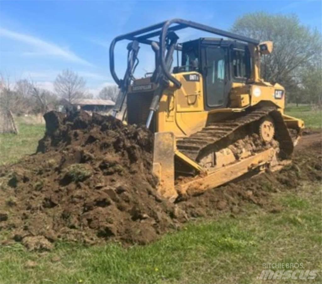 CAT D6T XW Buldožeri guseničari