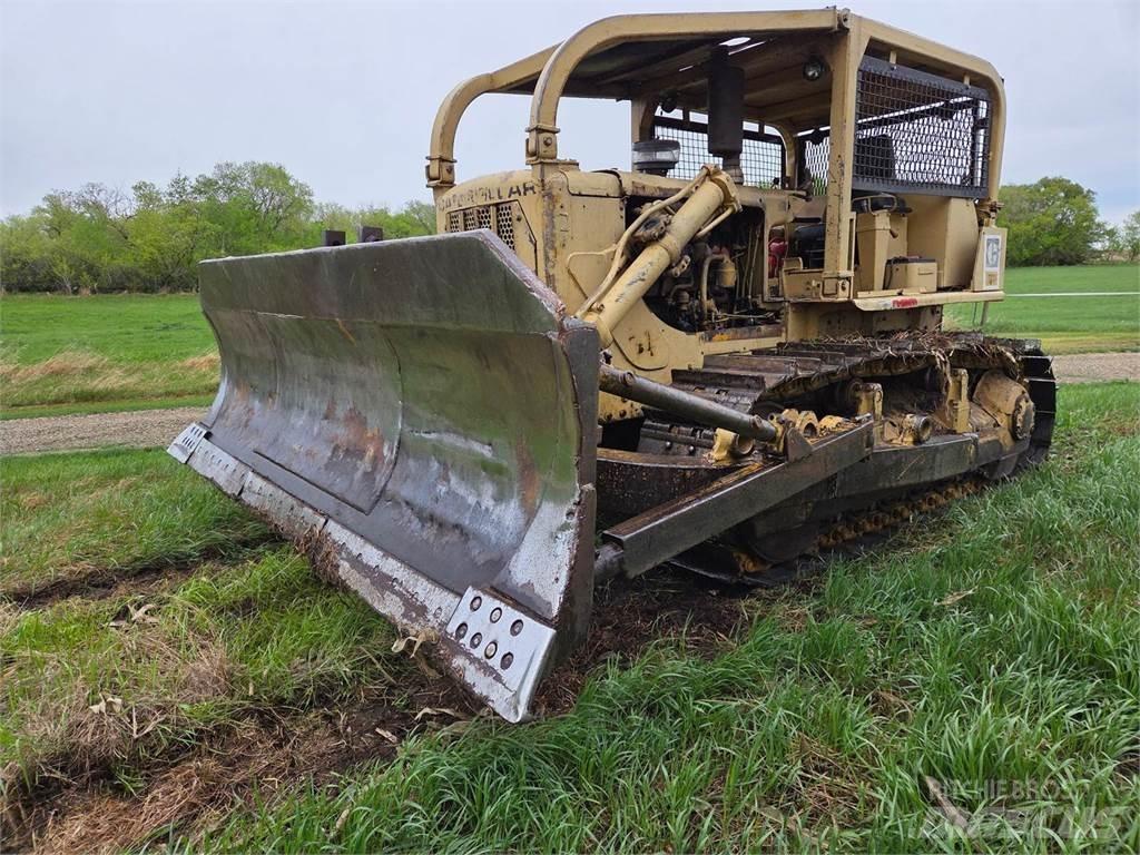 CAT D7E Buldožeri guseničari
