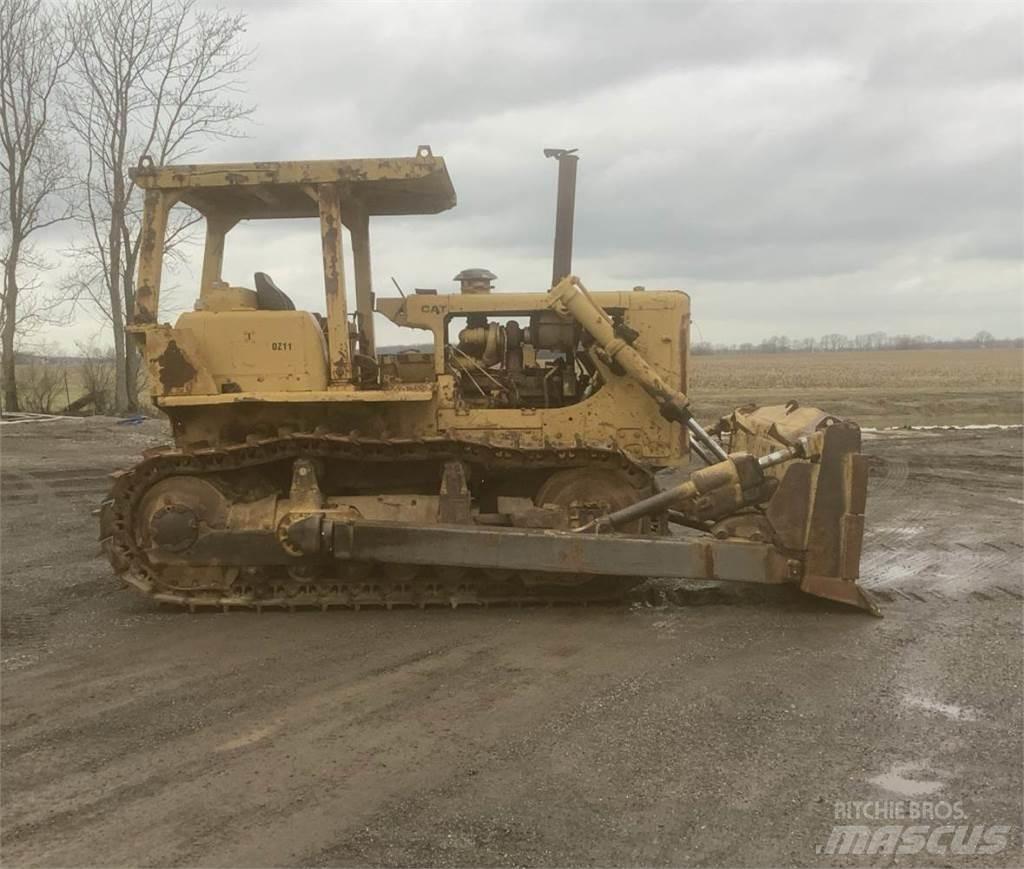 CAT D7F Buldožeri guseničari