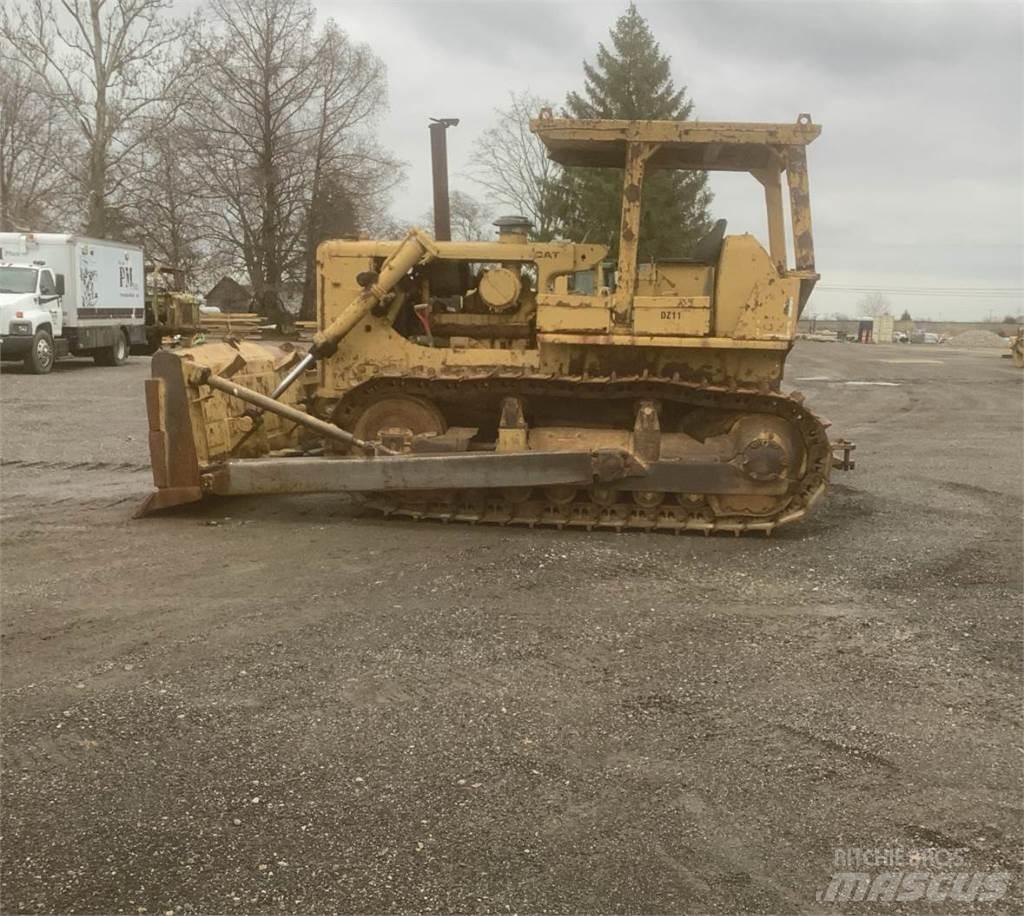 CAT D7F Buldožeri guseničari