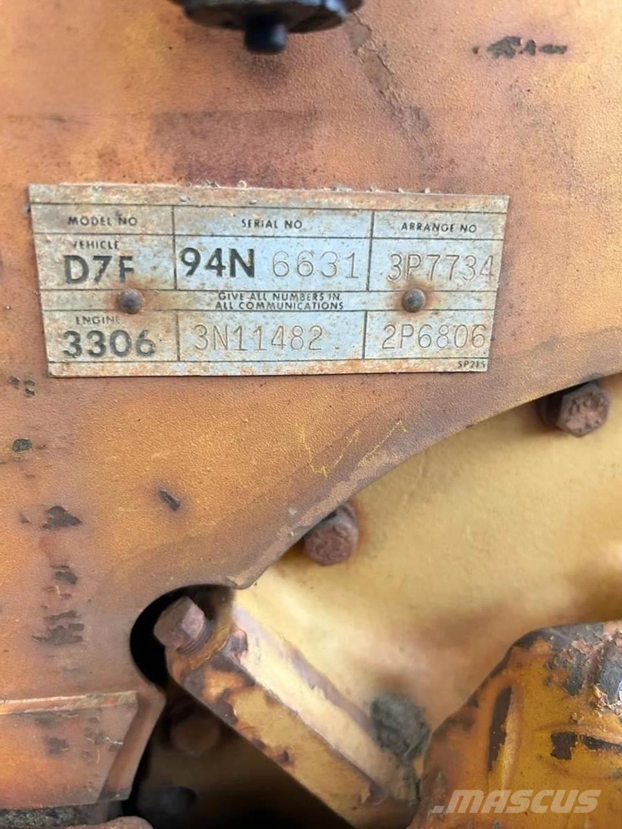 CAT D7F Buldožeri guseničari