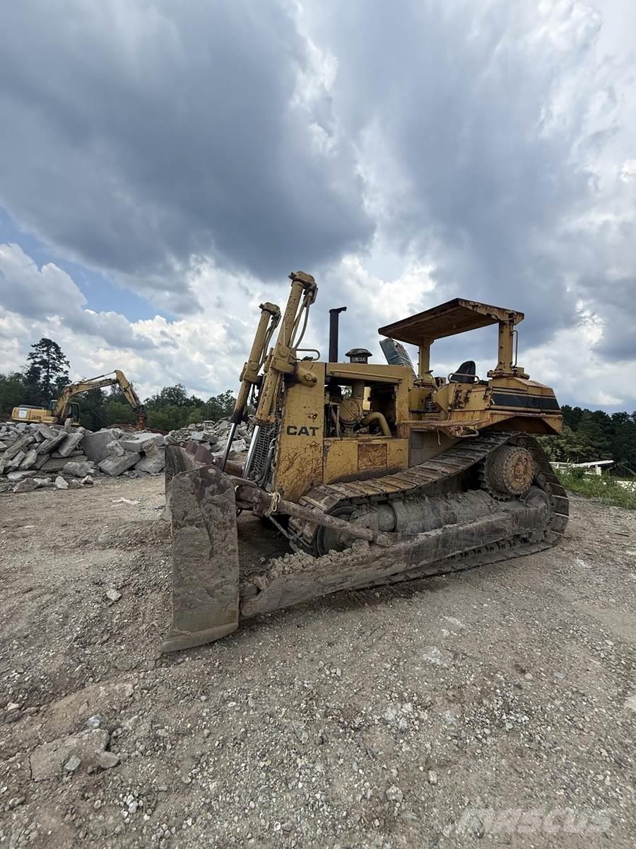 CAT D7H Buldožeri guseničari