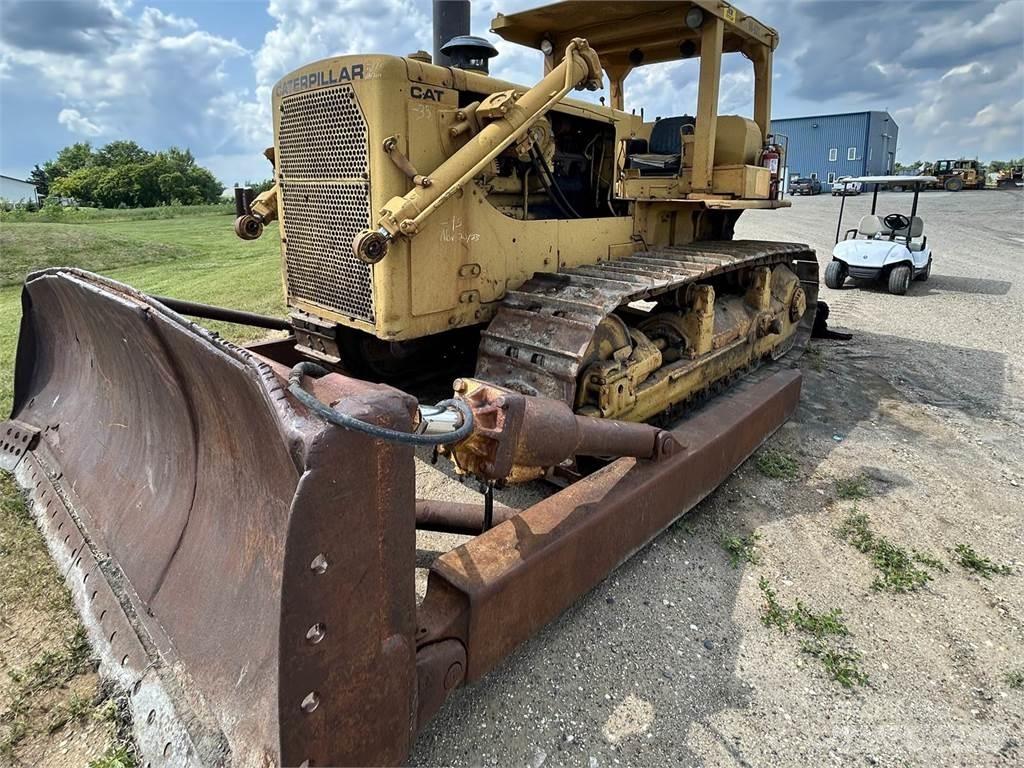 CAT D8H Buldožeri guseničari