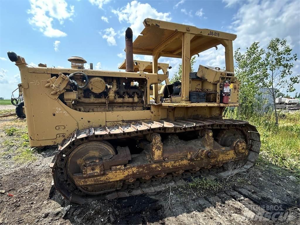 CAT D8H Buldožeri guseničari