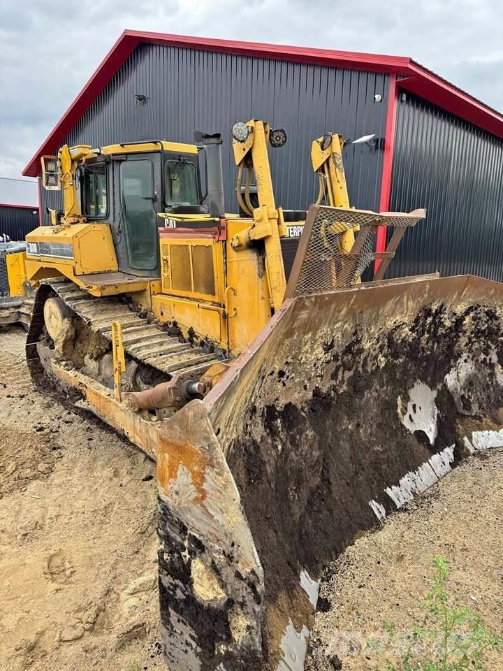 CAT D8R Buldožeri guseničari