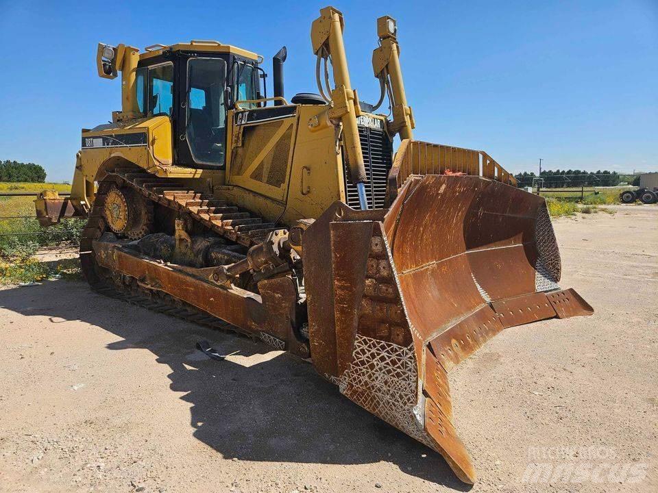 CAT D8T Buldožeri guseničari