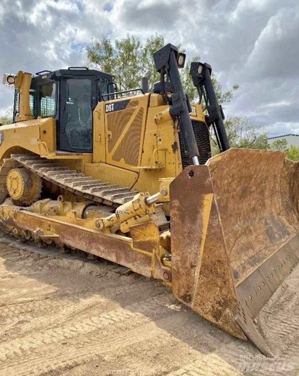 CAT D8T Buldožeri guseničari
