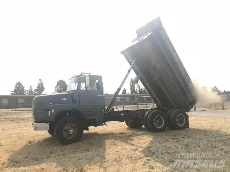 Ford 8000 Kiperi kamioni