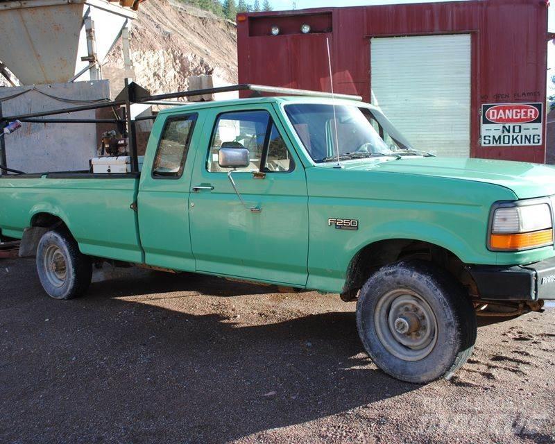 Ford F-250 Pik up kamioni