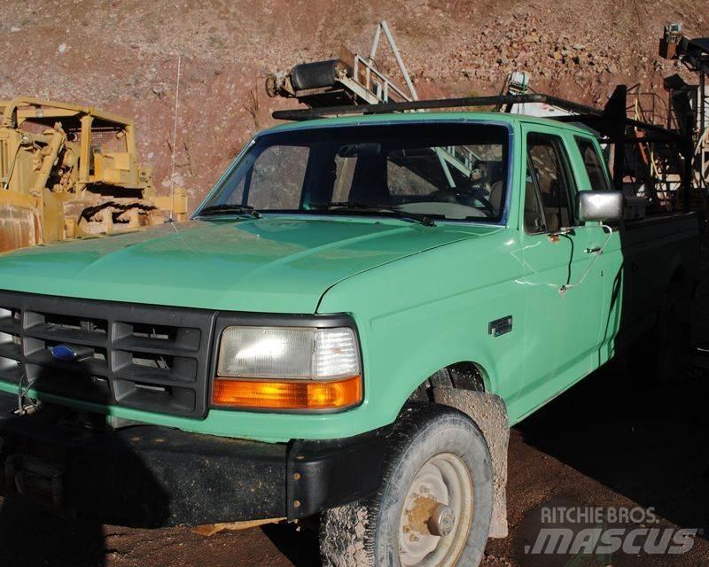 Ford F-250 Pik up kamioni