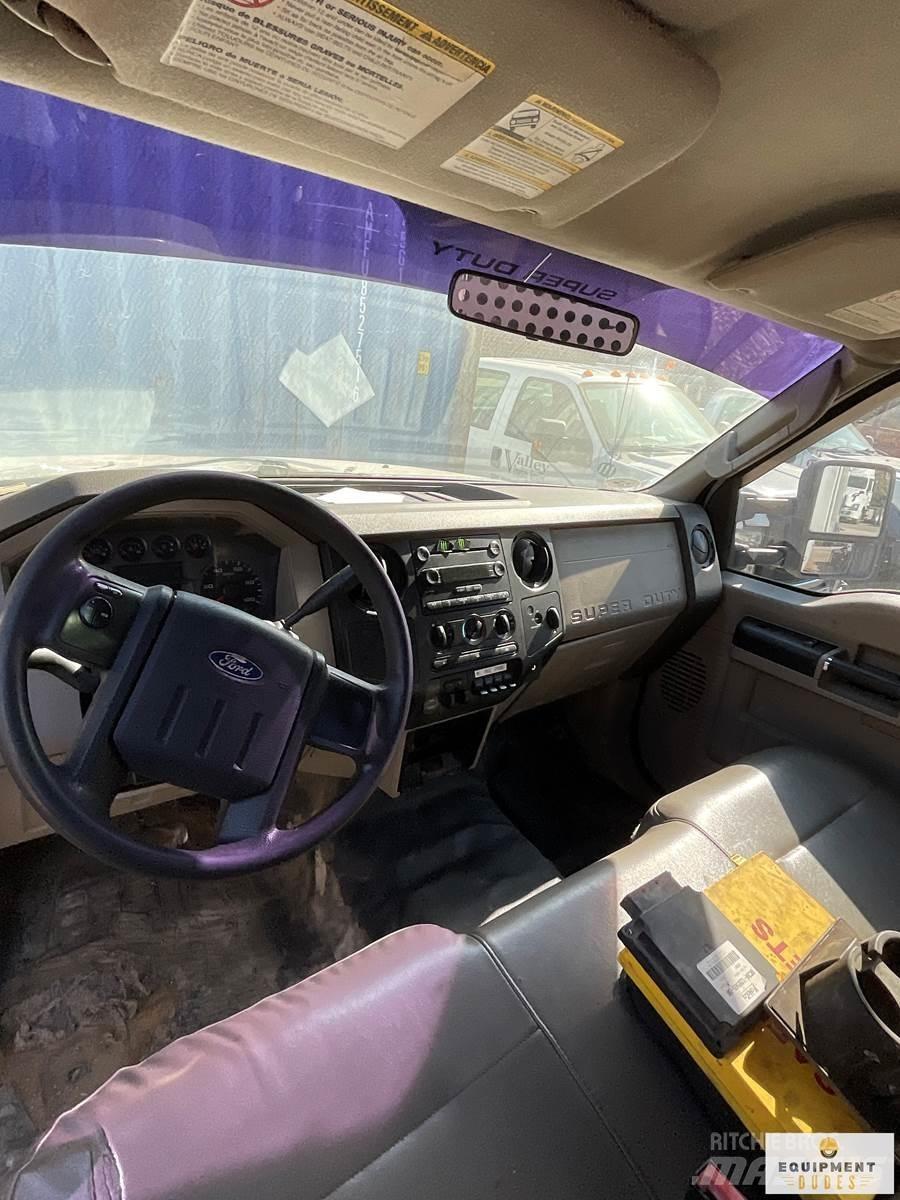 Ford F-550 Komunalna vozila za opštu namenu