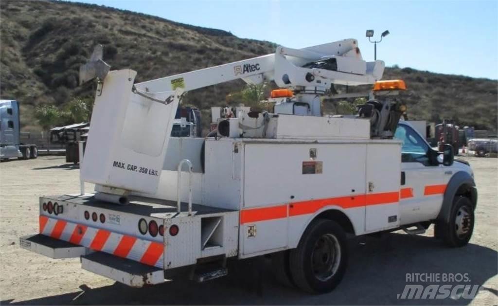 Ford F-550 Auto korpe