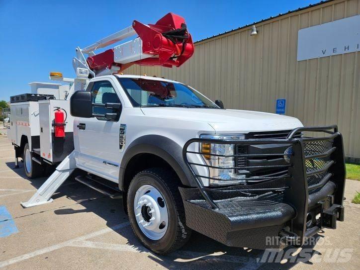 Ford F-550 Auto korpe