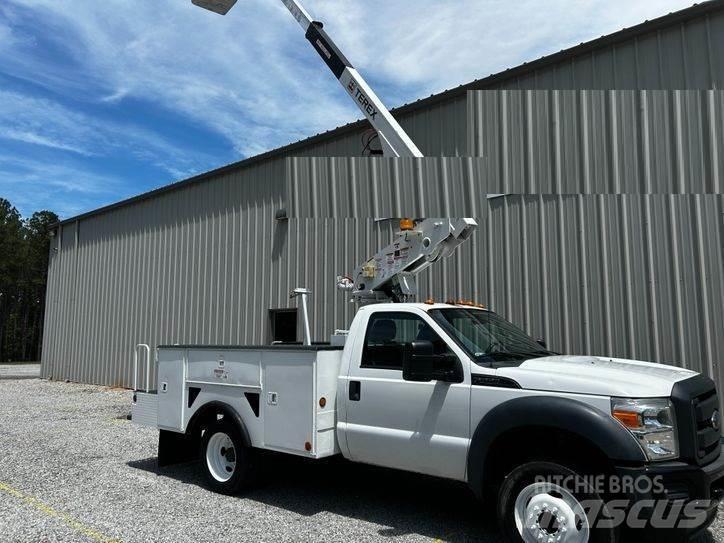Ford F-550 Auto korpe