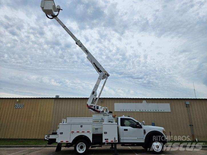 Ford F-550 Auto korpe