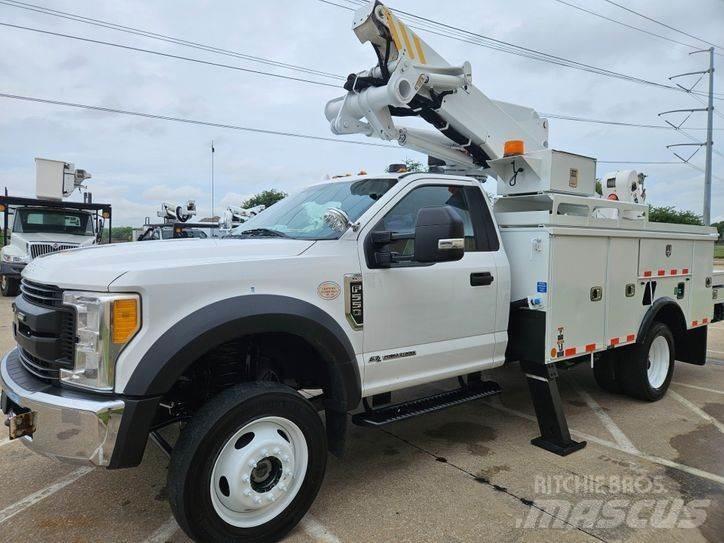 Ford F-550 Auto korpe