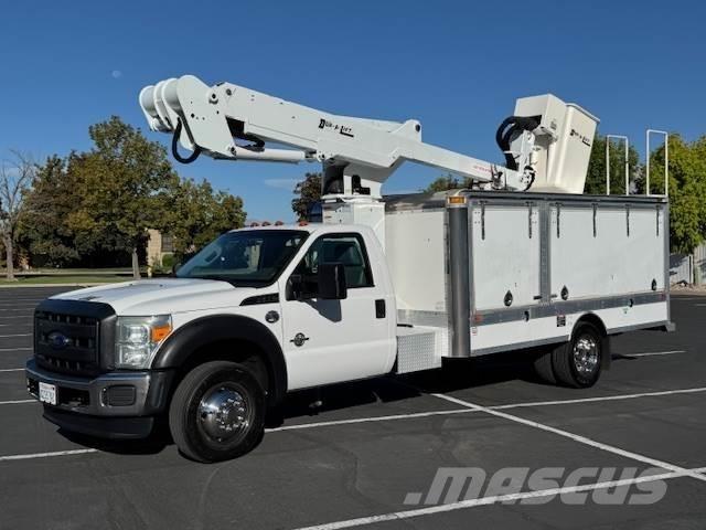 Ford F-550 Auto korpe