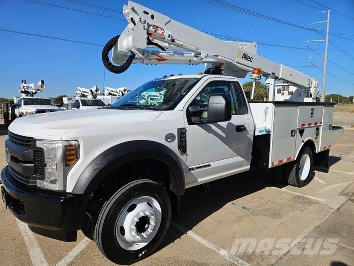 Ford F-550 Auto korpe