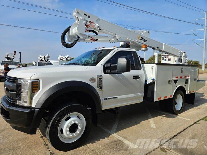 Ford F-550 Auto korpe