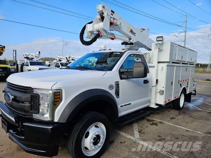 Ford F-550 Auto korpe