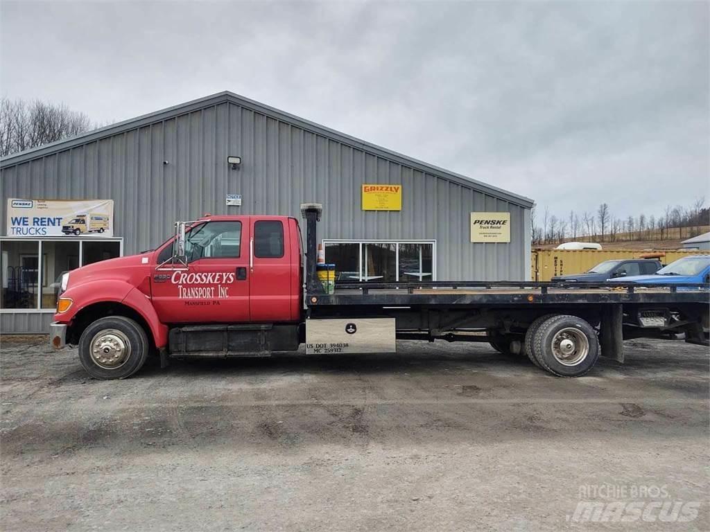 Ford F-650 Autotransporteri