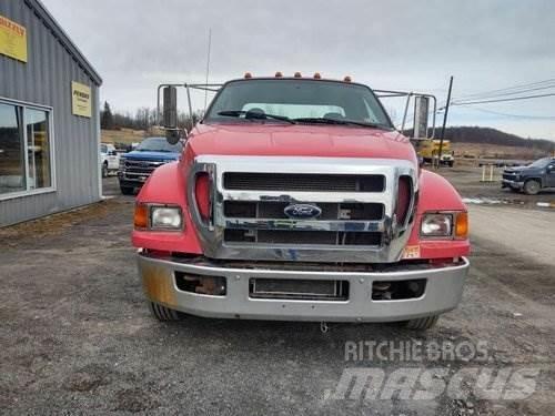 Ford F-650 Autotransporteri