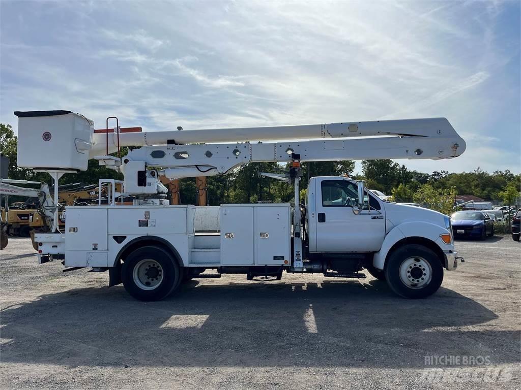 Ford F-750 Auto korpe