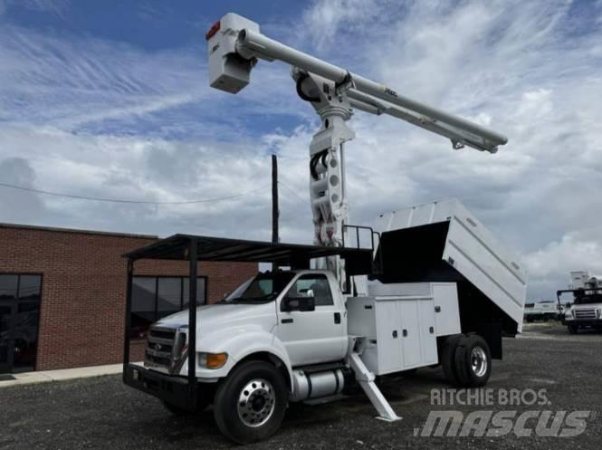 Ford F-750 Auto korpe