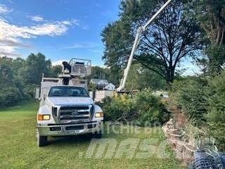 Ford F-750 Kamioni sa kranom