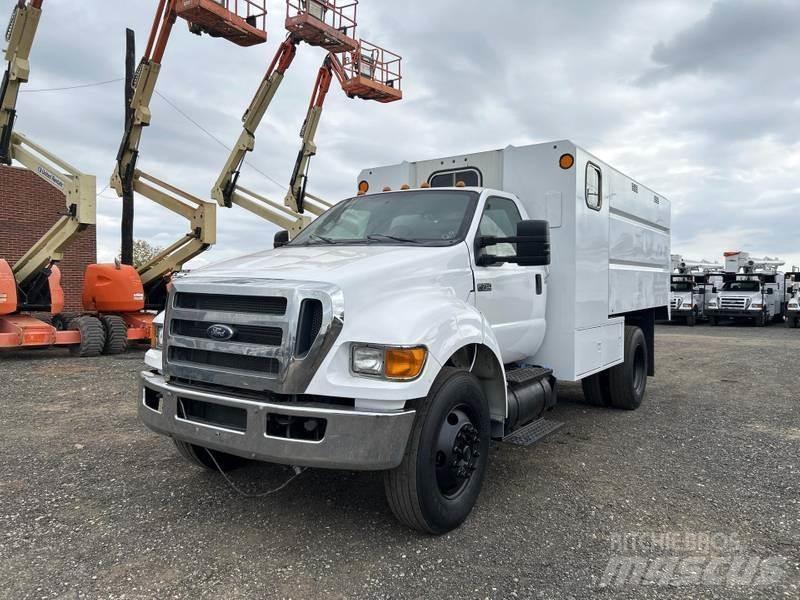 Ford F-750 Kamioni za piljevinu